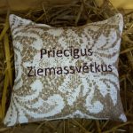 Aromātiskais spilventiņš "Priecīgus Ziemassvētkus"