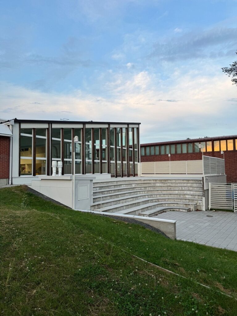 Alvara Ālto malkas pirts – AaltoAlvari komplekss Jiveskilē, Somijā